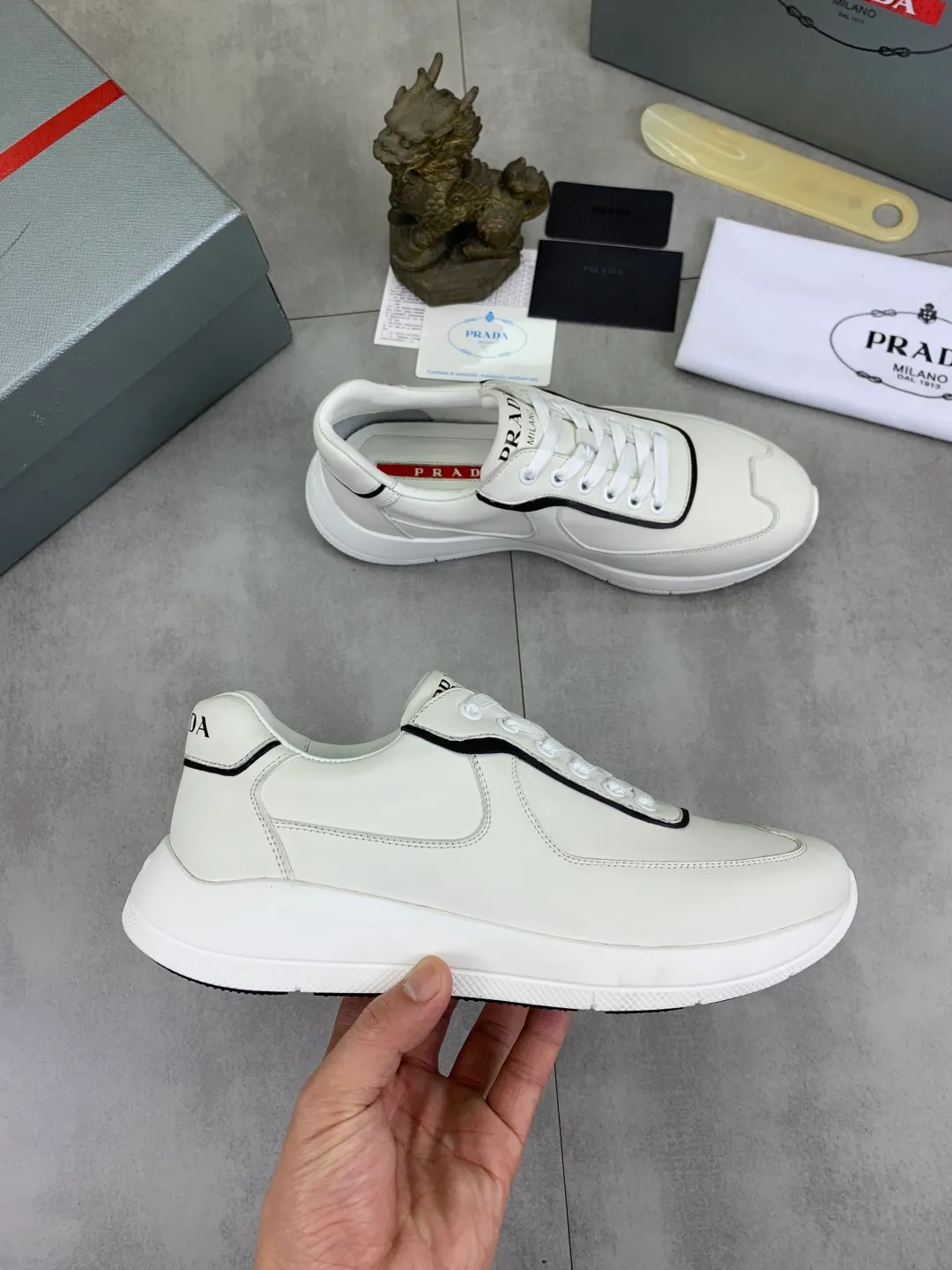 Men's men's shoes💰P600💰【New style】Top quality, classic popular models on the official website, timeless for a century,🆘 The trendy brand (Prada) mainly promotes popular models, avant-garde and versatile fashionable men's shoes, private version molding, cowhide surface splicing 1:1 oil edge processing... fashionable and simple, original imported cowhide interior cowhide feet; the atmosphere and personality are more fashionable, eye-catching and pursuing class. It will subvert old ideas and be a must-have for fashionistas who want to spend time with you! Must keep it! High-end comfort, high-end quality workmanship. Size: 38-44 4️⃣ colors available. full package